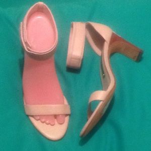 New Matt Bernson 7M Women's Beige Ankle Strap